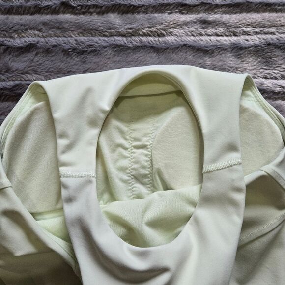 ❌️SOLD❌️ Lululemon Invigorate Training Tank Top - Light Green - Picture 5 of 9